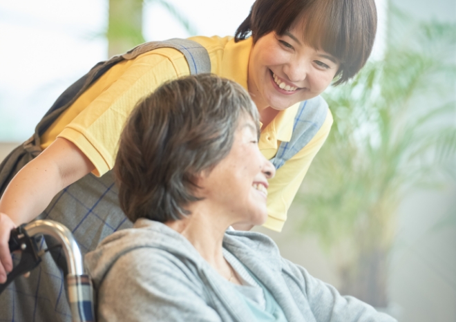 笑顔のスタッフと利用者様