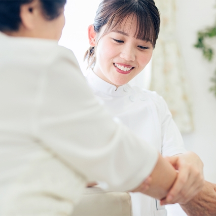 看護師と利用者様イメージ